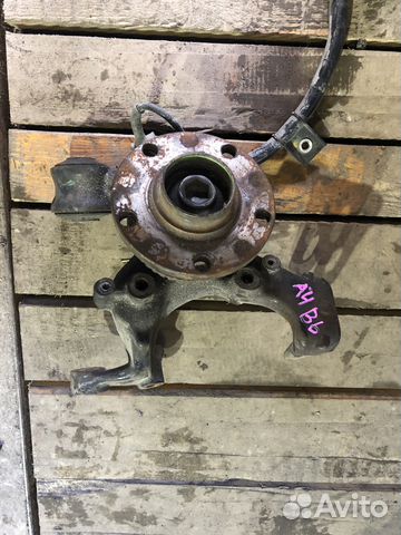 Поворотный кулак задний левый Audi A4 B7, A4 B6