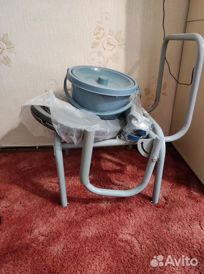 Санитарный стул туалет на колесах