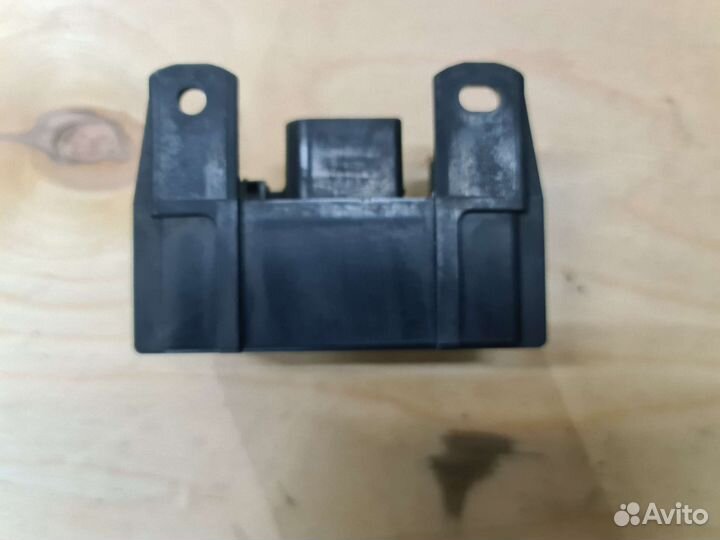 Реле свечей накала Mercedes OM611 / OM646