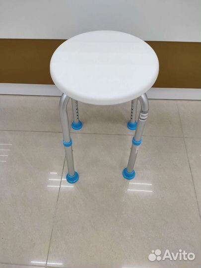 Стул для ванны и душа