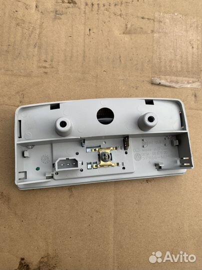 Плафон освещения салона передний VAG 6q0947105my20