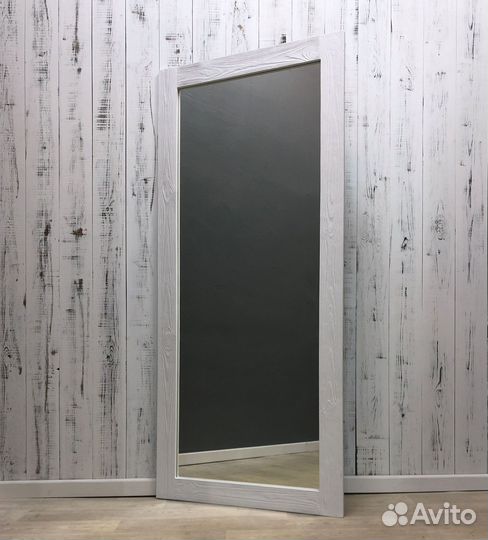 Зеркало настенное