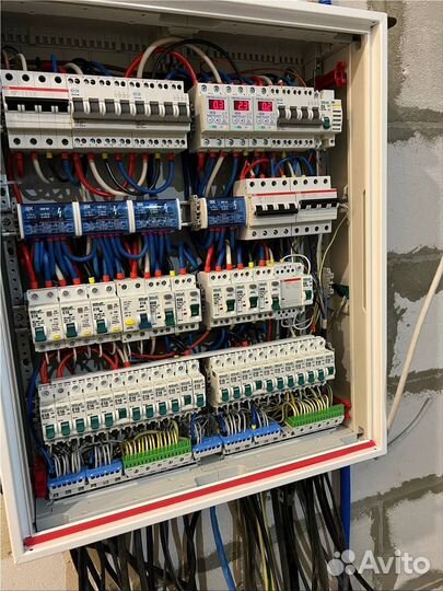 Установка и монтаж молниезащиты