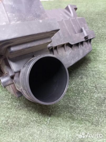 Корпус воздушного фильтра VW Jetta 2005-2011