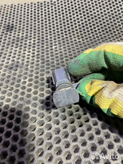 Датчик положения коленвала Nissan