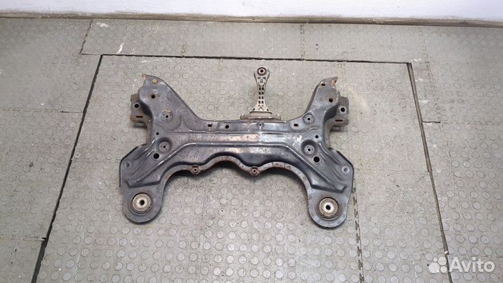 Балка подвески передняя Volkswagen Golf 4