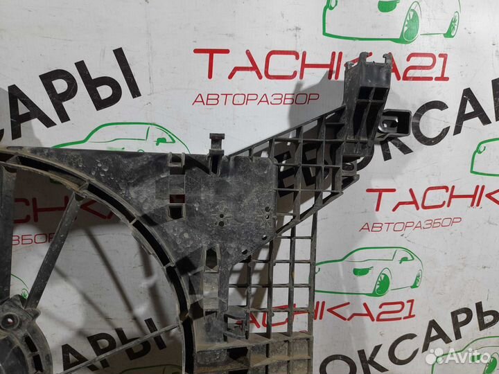 Диффузор радиатора Renault Duster (2010-2020)