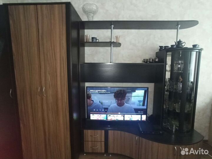 Стенка в гостиную
