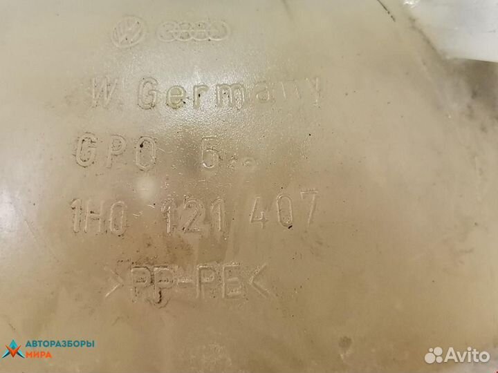 Бачок расширительный Volkswagen Passat B3 1994