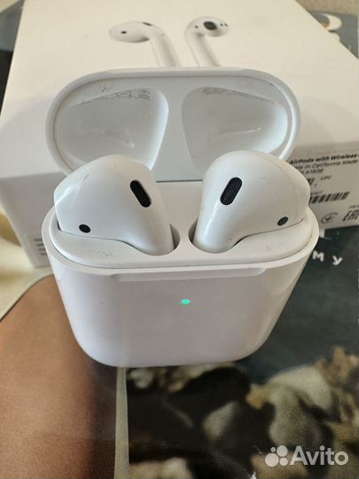 Беспроводные наушники apple airpods 1