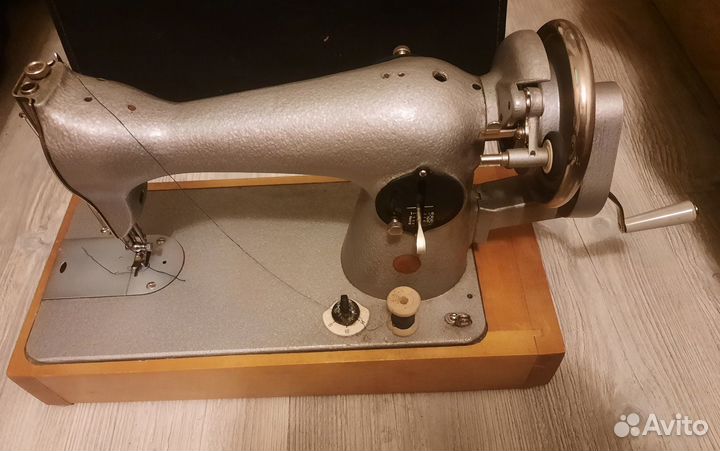 Швейная машинка
