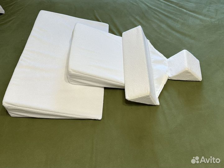 Подушка позиционер от коликов и срыгив