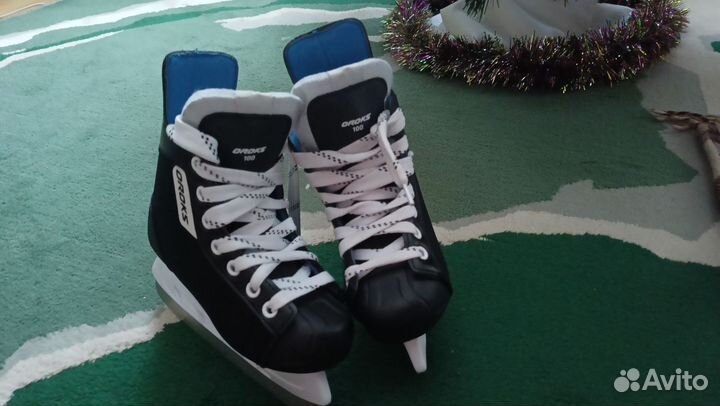 Коньки хоккейные детские 33 размер
