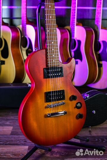 Электрогитара Epiphone Les Paul + Аксессуары