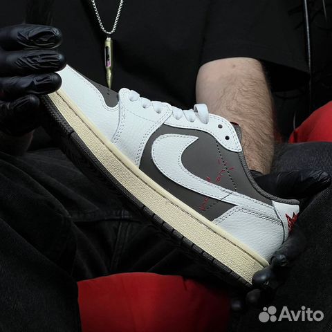 Кроссовки Nike Air Jordan 1