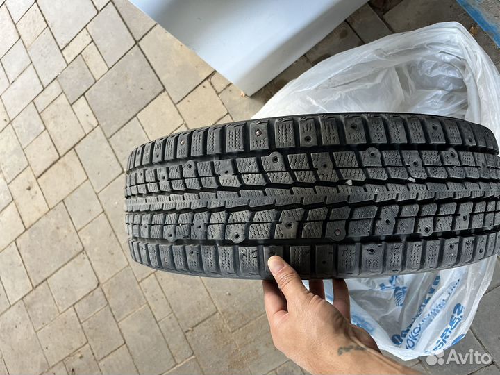 Dunlop SP Winter Ice 01 205/60 R16