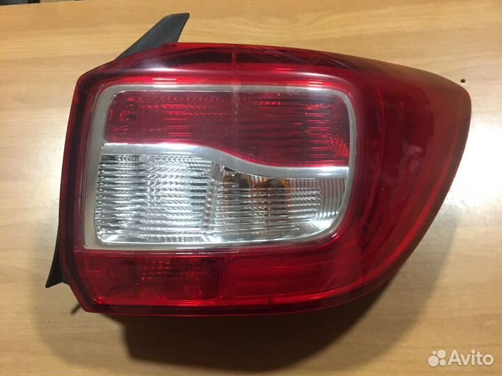 Фонарь задний правый renault logan 2