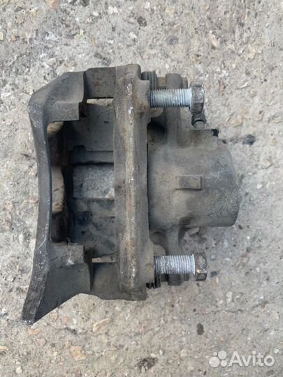 Суппорт передний правый Mercedes-Benz W202 OM 611