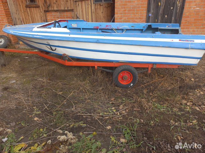 Моторная лодка