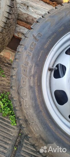 Зимняя резина 215 65 r16