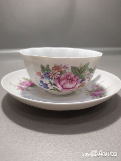 Фарфоровая чашка с блюдцем СССР