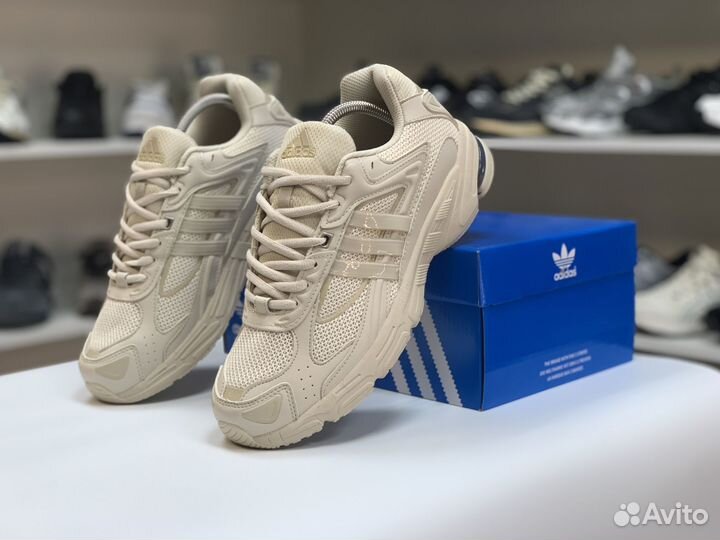 Кроссовки Adidas Response CL