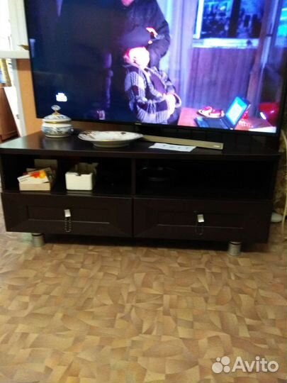 Тумба под телевизор