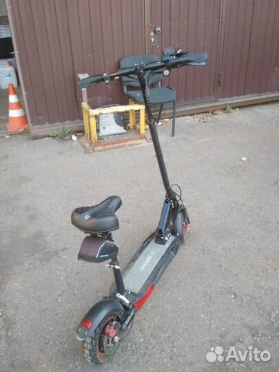 Самокат взрослый электрический