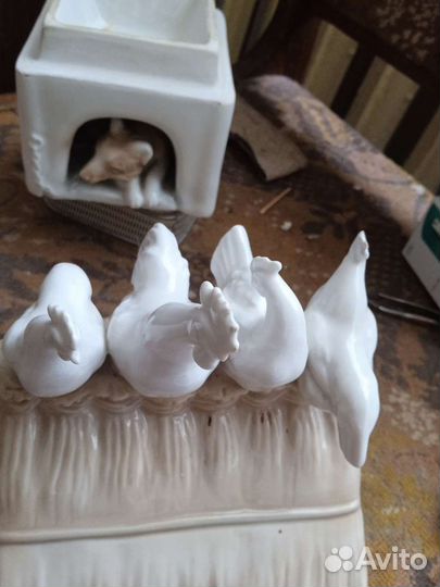 Шкатулка фарфоровая собачка в будке