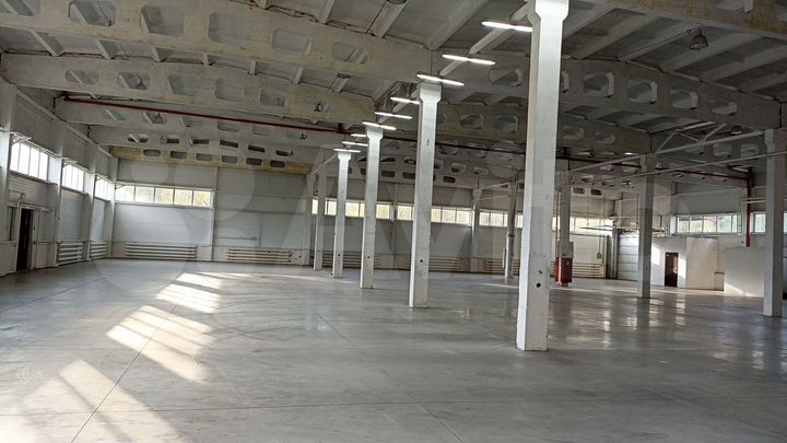 Склад, 1300 м²