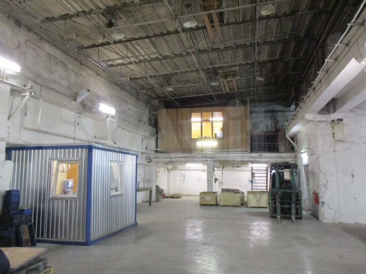 Производство, 1400 м²