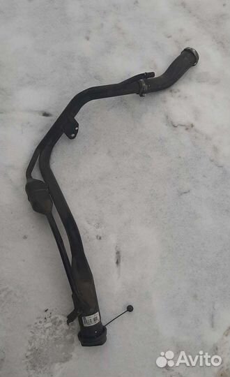 Chevrolet Cruze горловина бензобака