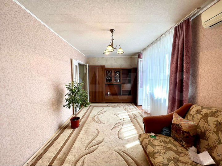 2-к. квартира, 50 м², 3/5 эт.