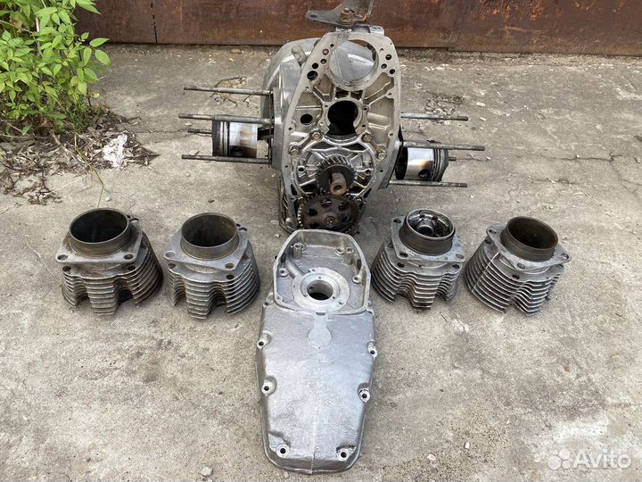 Двигатель на мотоцикл Днепр, отдам с четырьмя цили