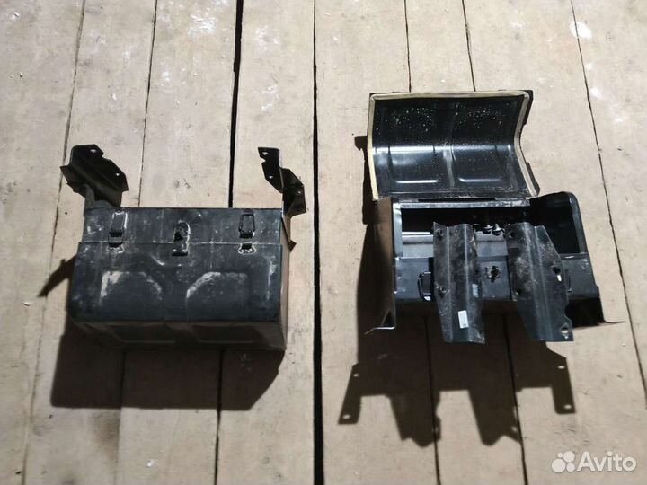 Ящик металлический для инструментов на грузовик