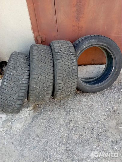 Goodyear Cargo Ultra Grip 215/55 R17 98T