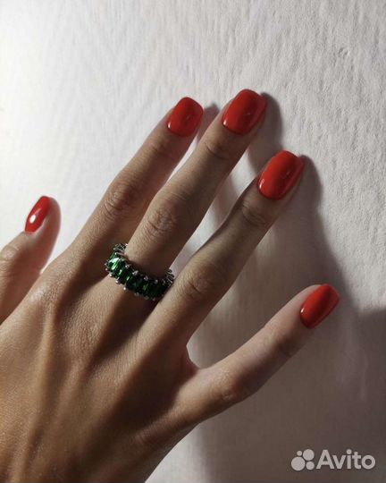 Маникюр и педикюр