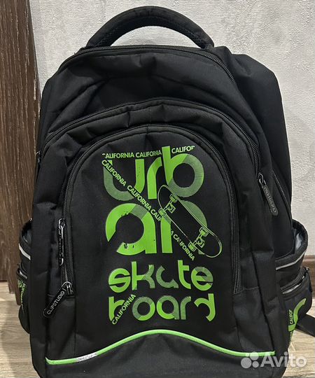 Рюкзак школьный