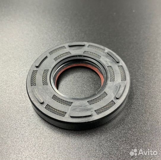 Сальник Suzuki (09283-25075) (24x52x7)