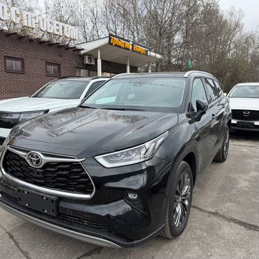 Toyota Highlander 2025, 2.0 15 км