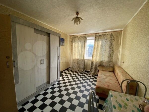 Комната 14 м² в 1-к., 5/5 эт.