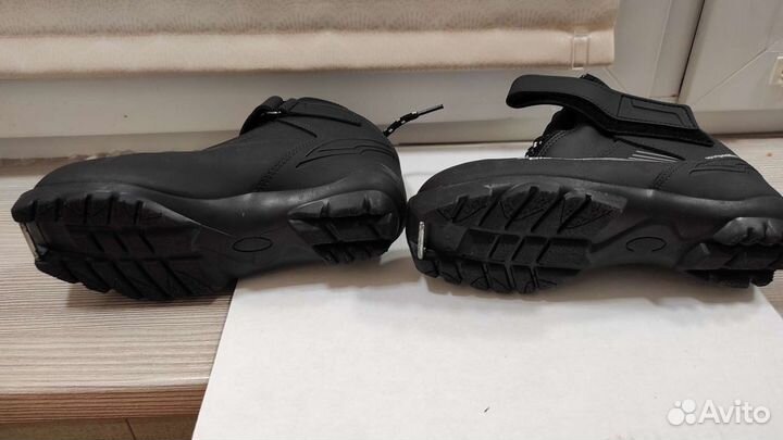 Ботинки лыжные