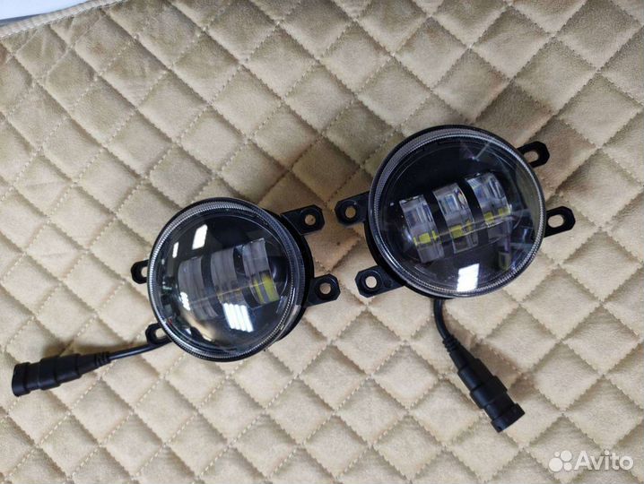 Противотуманные фары на Тойоту Короллу Камри