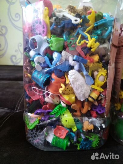 Огромный пакет киндеров