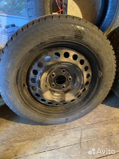 R17 Yokohama Ice Guard IG65 215/60, PCD 5x114.3 DIA 66.1