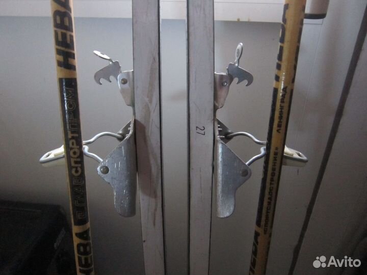 Лыжи + палки 160 см. коньки