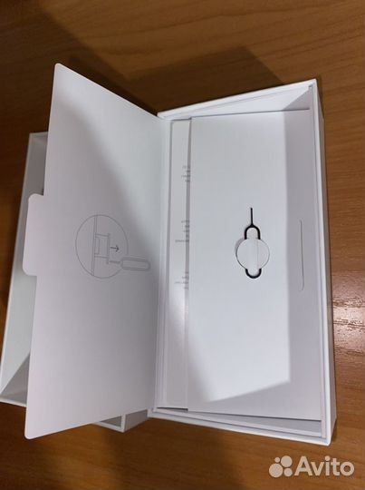 Коробка для iPhone 6S