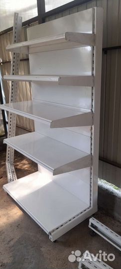 Стеллажи пристенные, островные