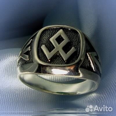 Кольцо с рунами