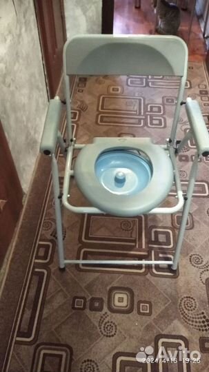 Коляска инвалидная, санитарный стул складноц